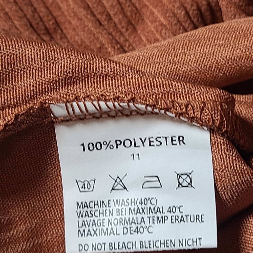 Womens Brown/Rust Button-Up Ribbed Corduroy Top Medium NWOT - Picture 4 of 11